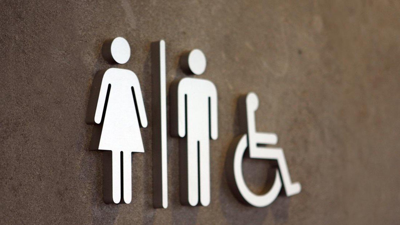 Pria Diduga Mengintip dan Berperilaku Tidak Senonoh di Toilet Mal Bekasi