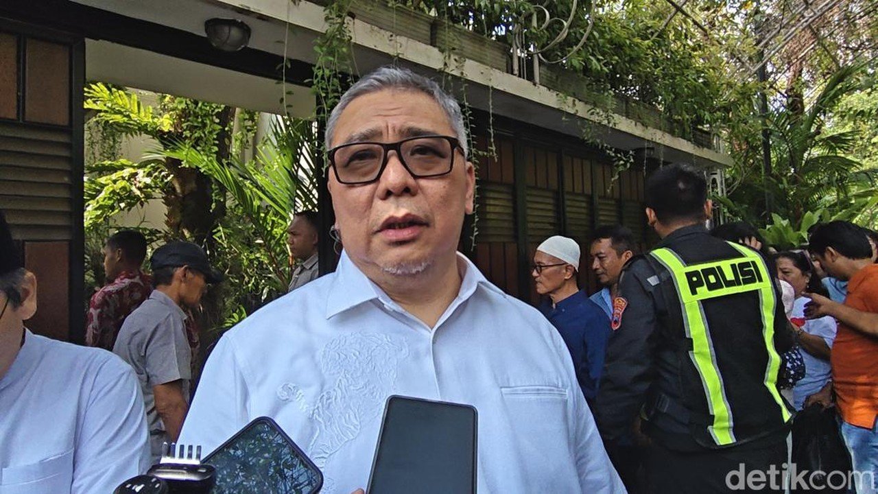 Respon PSI Terhadap Rencana PKS Bahas Ijazah Gibran: 'Apa yang Perlu Dibahas?'