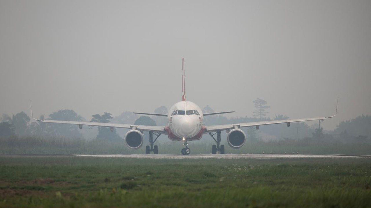 Ribuan Penerbangan Terdampak Kabut Asap Karhutla di Indonesia