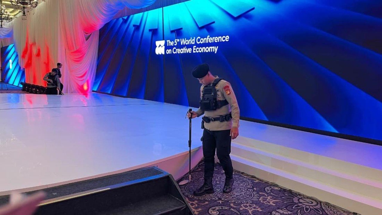 Sterilisasi Jibom Brimob di Hotel Kempinski Jelang Konferensi Ekonomi Kreatif