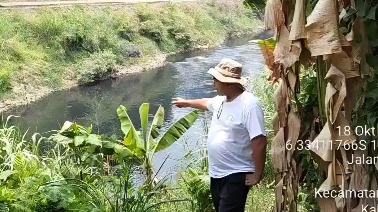 Sungai Cileungsi Tercemar Hitam, DLH Bogor Lakukan Investigasi