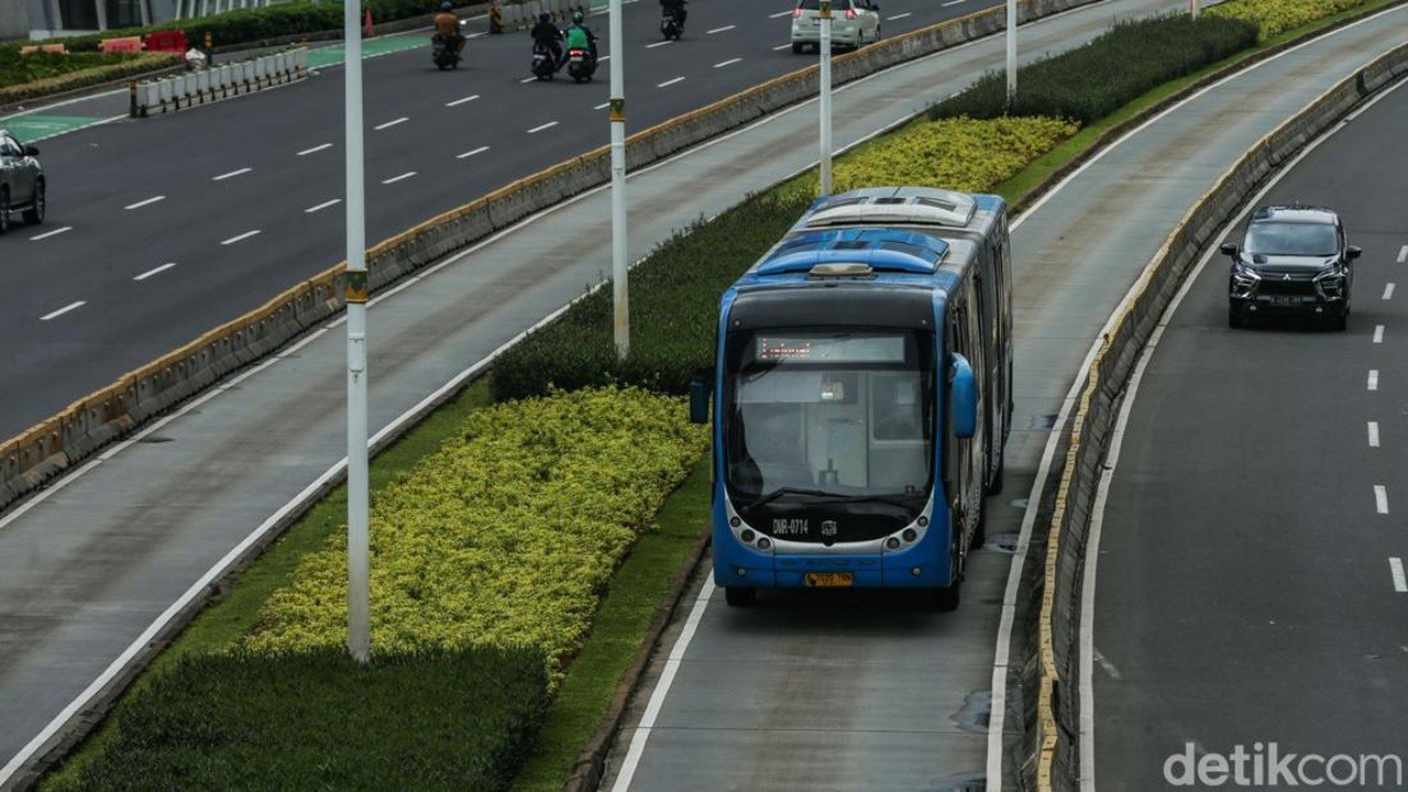 Tarif Transjakarta Naik 2027, Penumpang Minta Penambahan Armada Bus