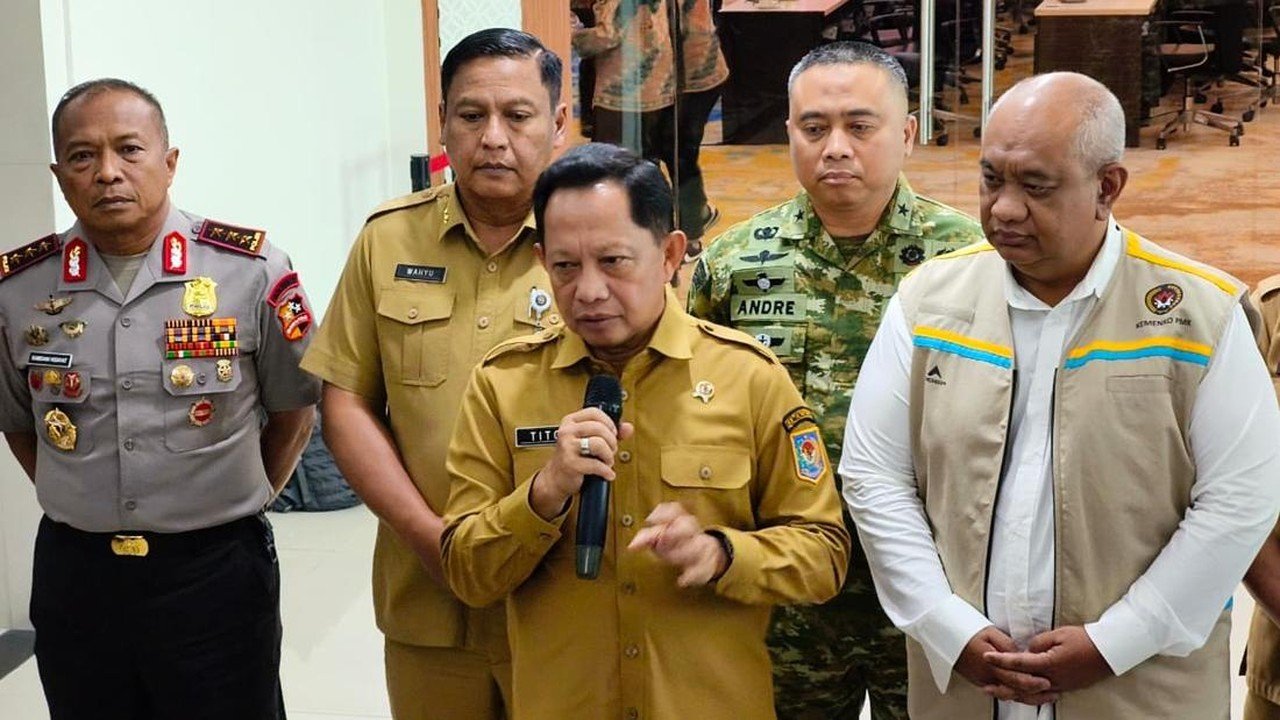Tito Karnavian Pastikan Pemulihan Sumatera Berlanjut Meski Dihadang Bencana Susulan
