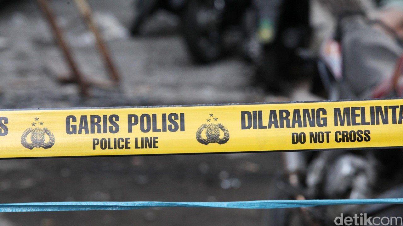 Truk Boks Tabrak Juru Parkir Hingga Tewas di Cengkareng