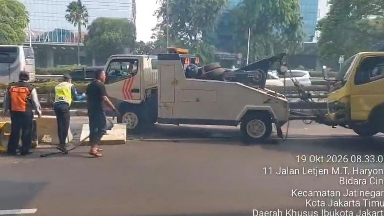 Truk Tabrak Separator Busway Koridor 9: Empat Insiden dalam Sebulan