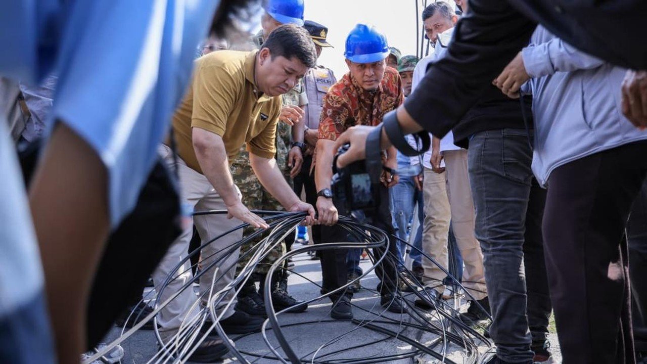 Wajah Baru Jalan Ronggo Warsito: Kabel Semrawut Pekanbaru Ditertibkan Sepanjang 6.225 Meter