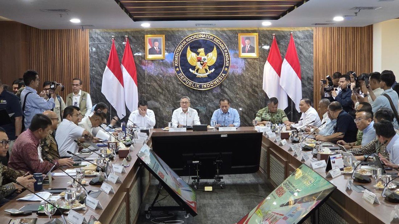 Zulhas Perintahkan Pemda dan Kades Pantau Koperasi Desa Merah Putih Selama 8 Hari